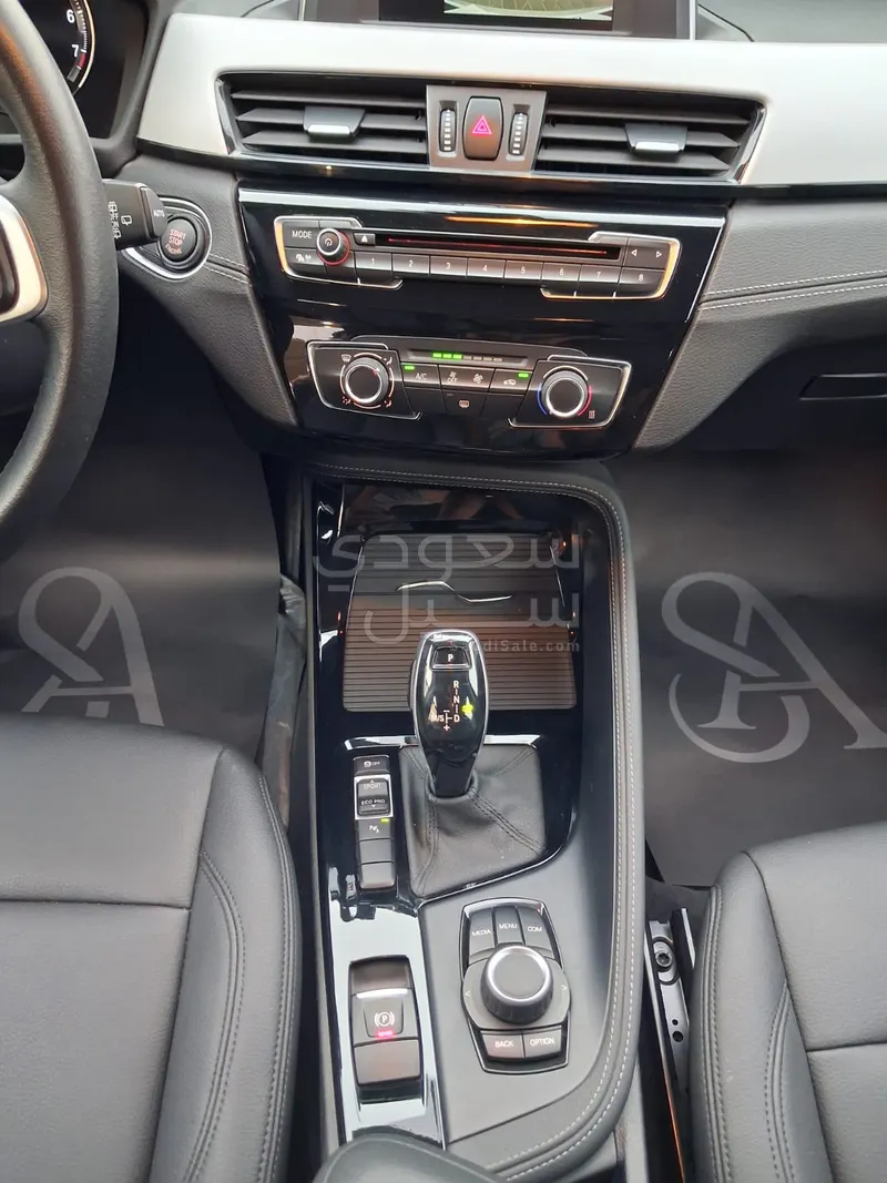 2020 بي ام دبليو الفئة اكس 2