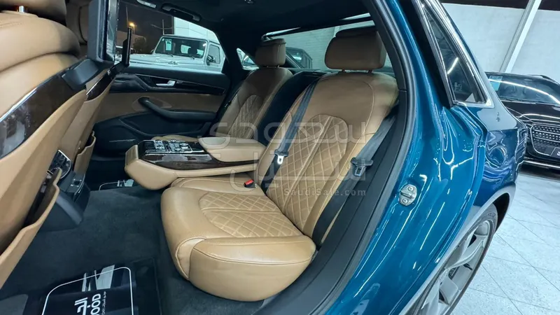 2016 اودي اي 8 ال