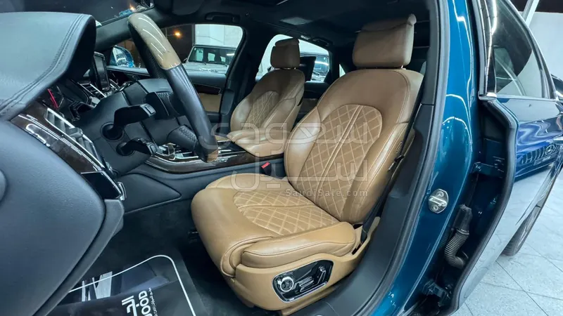 2016 اودي اي 8 ال