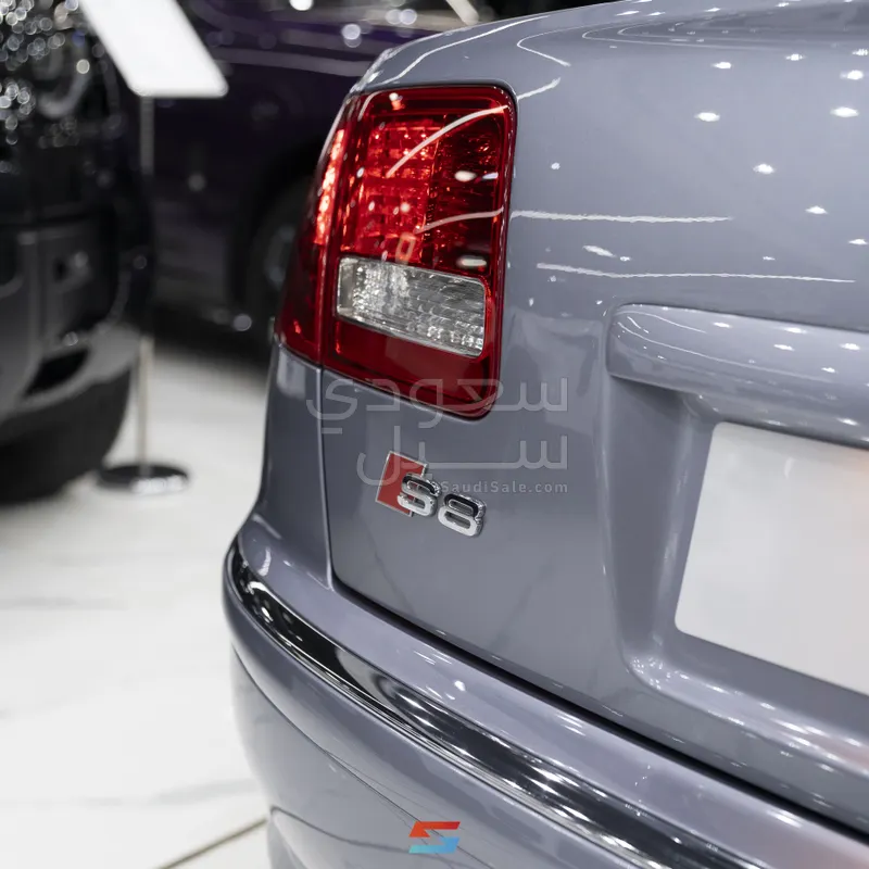 2007 اودي اس 8