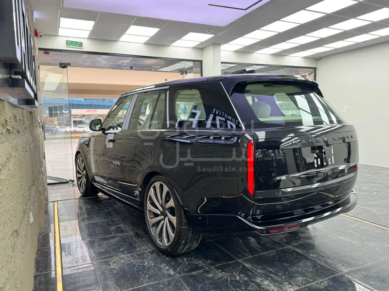2026 لاند روفر رينج روفر اتش اس اي