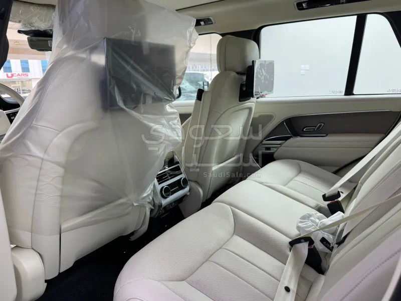 2026 لاند روفر رينج روفر اتش اس اي