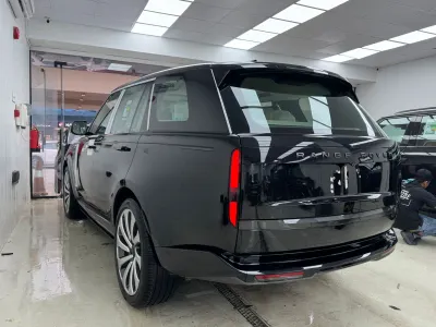 2026 لاند روفر رينج روفر اوتوبيوغرافي