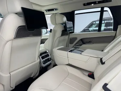 2026 لاند روفر رينج روفر اوتوبيوغرافي