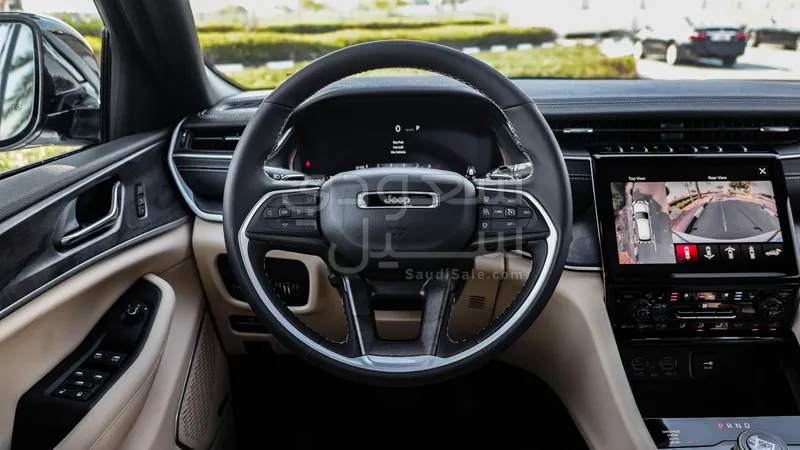 2025 جييب جراند شيروكي ليمتد بلس