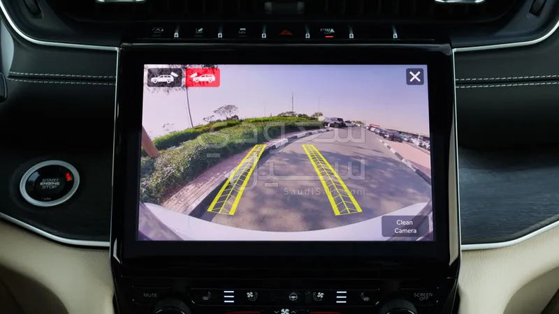 2025 جييب جراند شيروكي ليمتد بلس