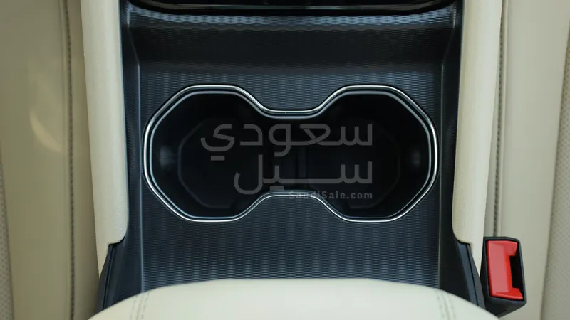 2025 جييب جراند شيروكي ليمتد بلس