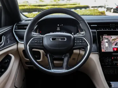 2025 جييب جراند شيروكي ليمتد بلس