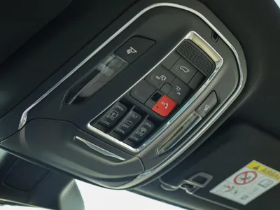 2025 جييب جراند شيروكي ليمتد بلس