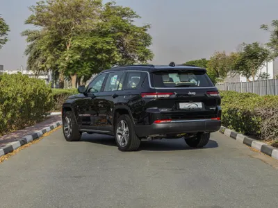 2025 جييب جراند شيروكي ليمتد بلس