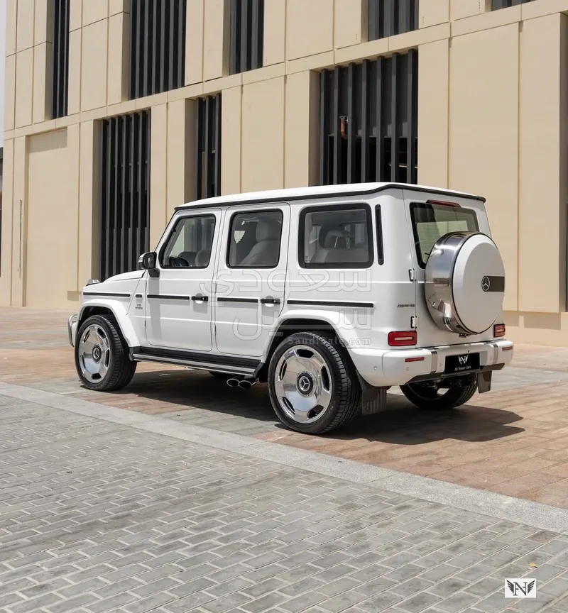 2025 مرسيدس - بنز جي 63 أي إم جي