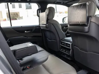 2025 لكزس إل إكس 600 اوف رود