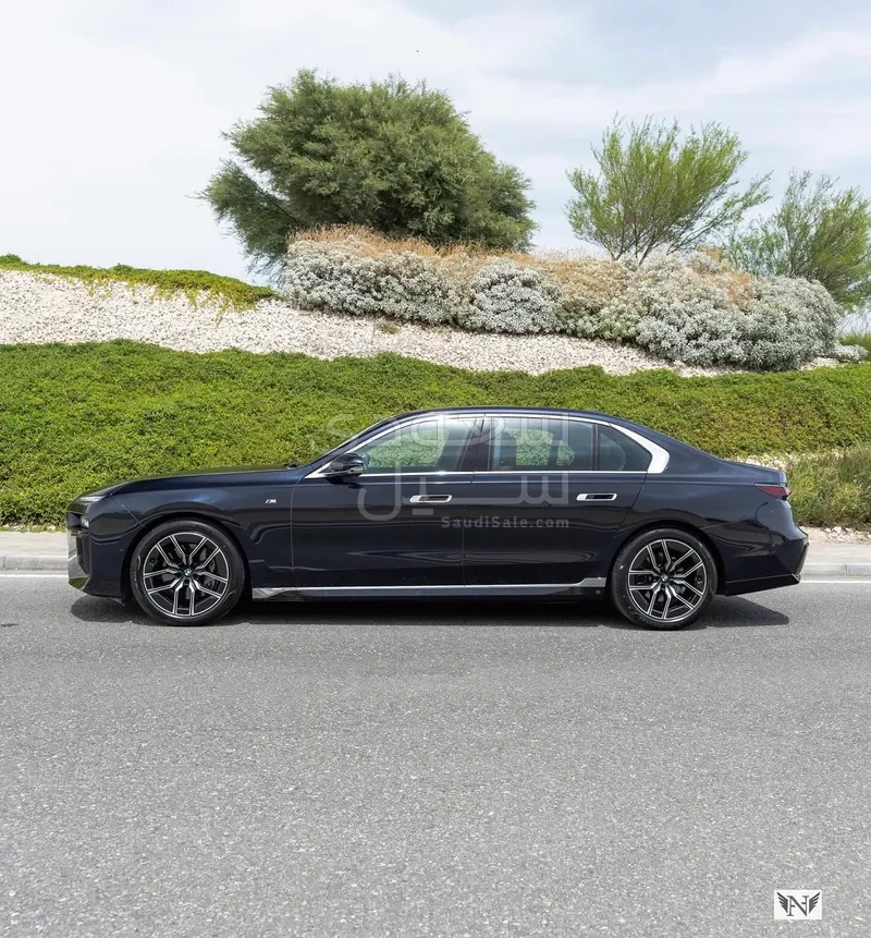2023 بي ام دبليو الفئة السابعة 740أي