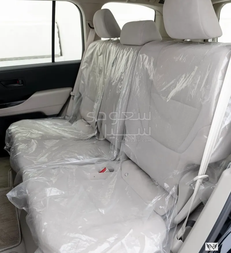 2025 تويوتا لاند كروزر جي اكس