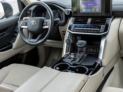 2025 تويوتا لاند كروزر جي اكس