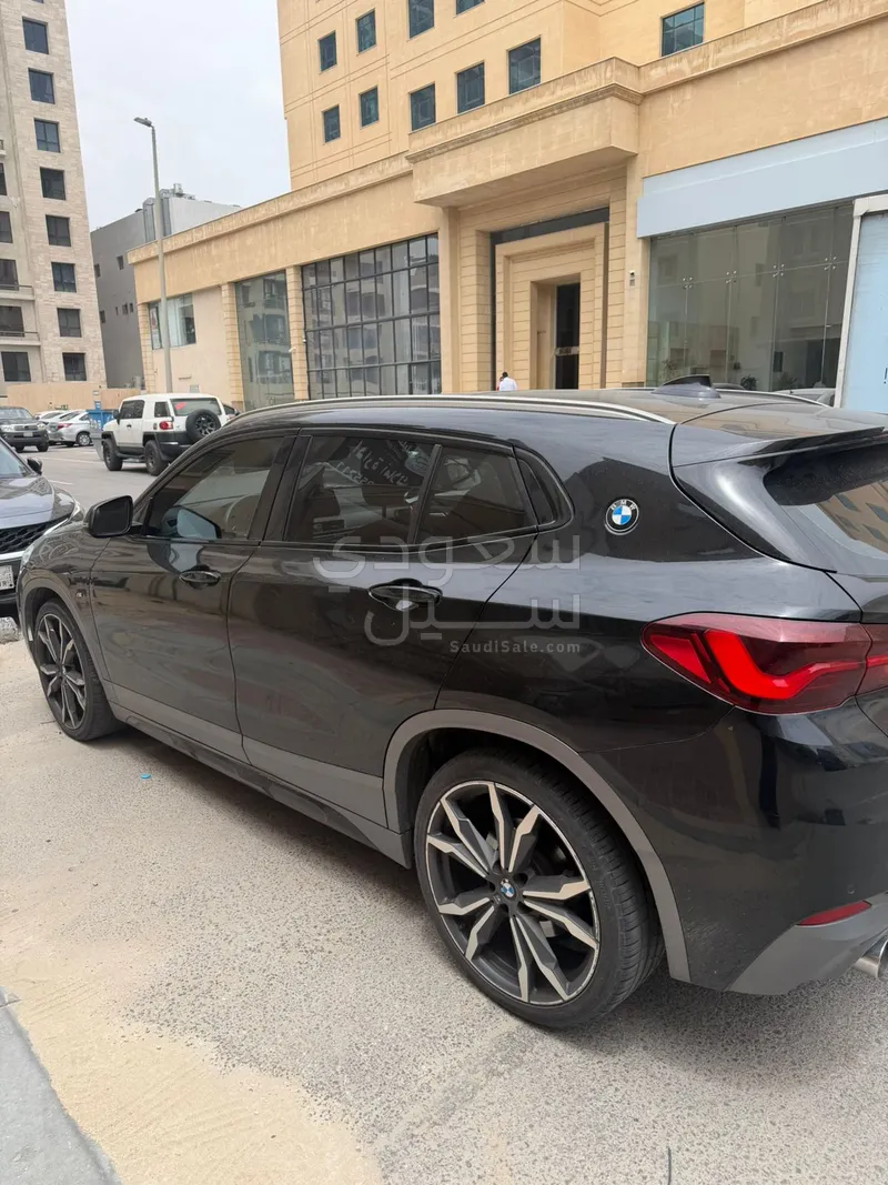 2022 بي ام دبليو الفئة اكس 2