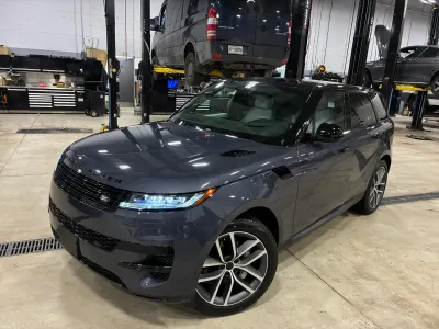 2026 لاند روفر رينج روفر سبورت اتش اس اي