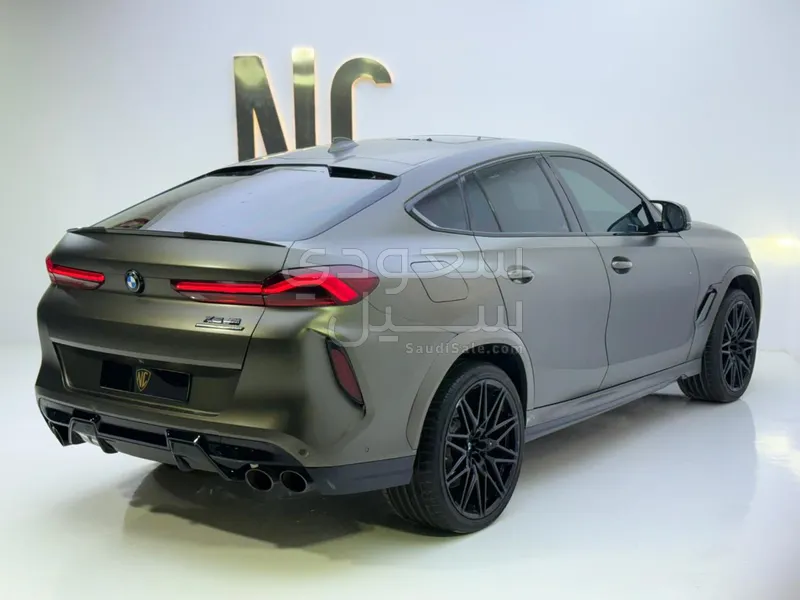 2022 بي ام دبليو الفئة اكس 6 إم كومبيتيشن