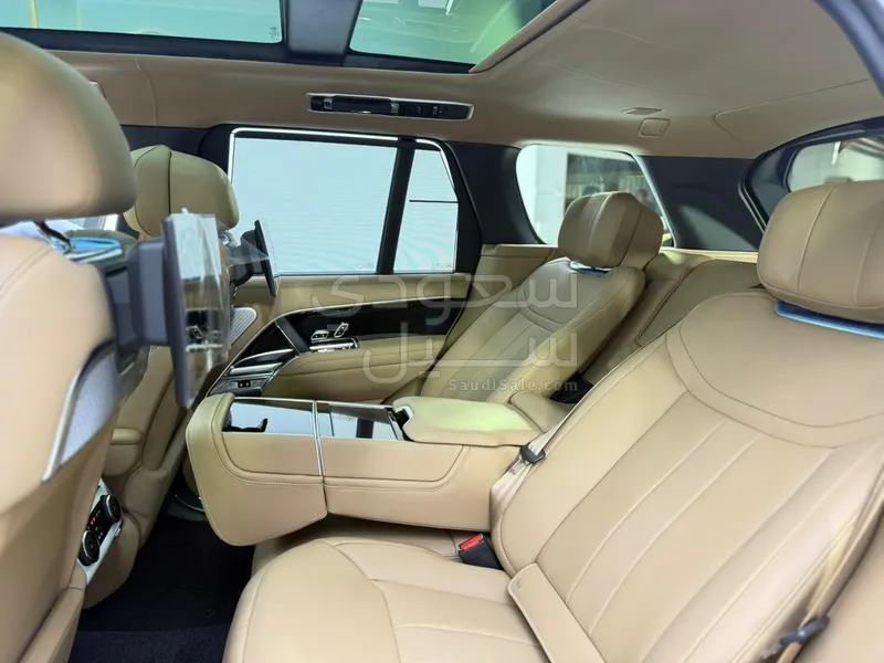 2026 Land Rover Range Rover Autobiography