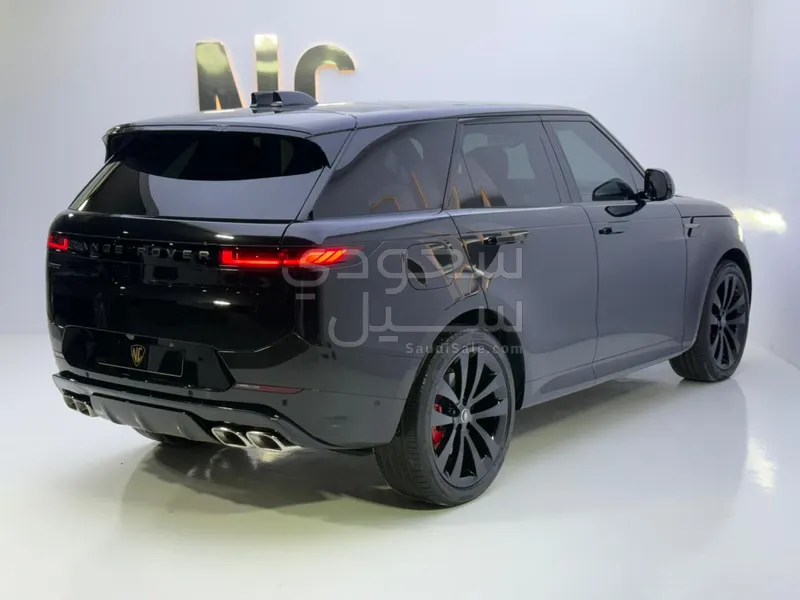 2025 Land Rover Range Rover Sport DYNAMIC SE