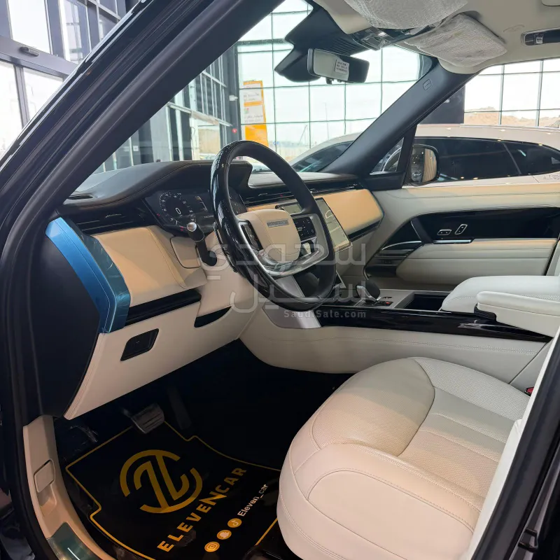 2026 لاند روفر رينج روفر اوتوبيوغرافي