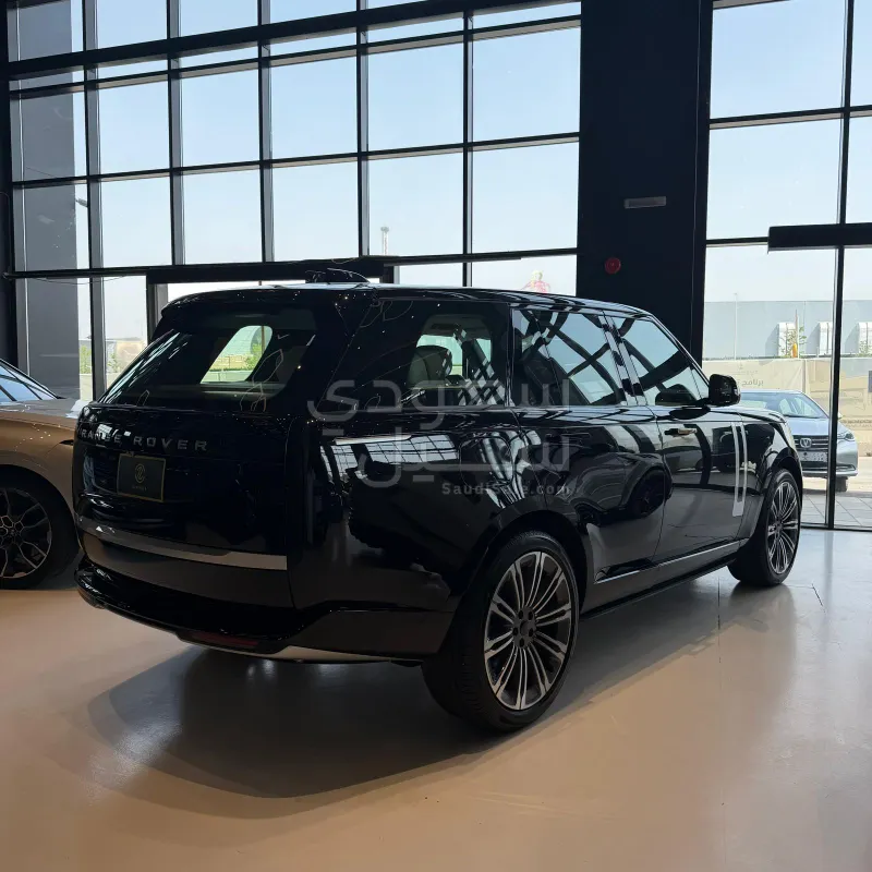 2026 لاند روفر رينج روفر اوتوبيوغرافي