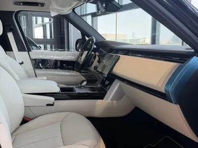 2026 لاند روفر رينج روفر اوتوبيوغرافي