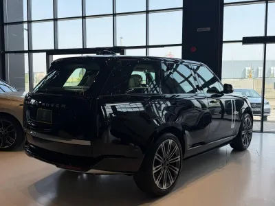 2026 لاند روفر رينج روفر اوتوبيوغرافي