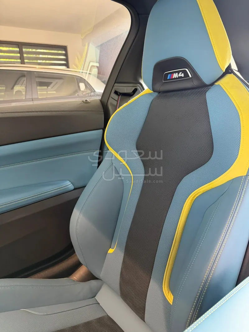 2025 بي ام دبليو الفئة ام إم 4 كومبيتيشن