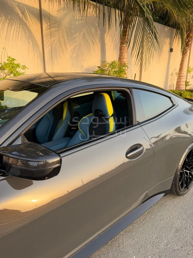 2025 بي ام دبليو الفئة ام إم 4 كومبيتيشن