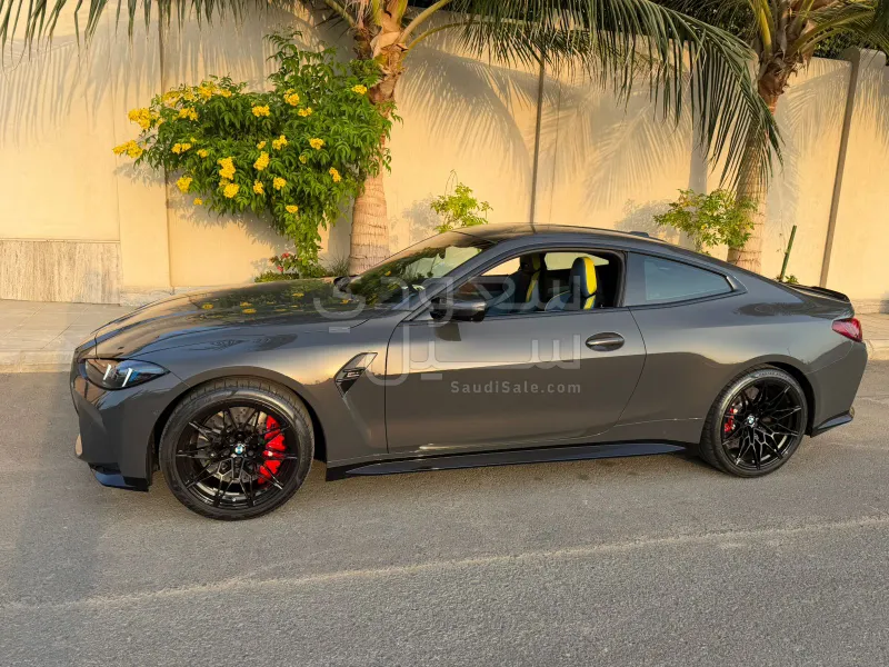 2025 بي ام دبليو الفئة ام إم 4 كومبيتيشن