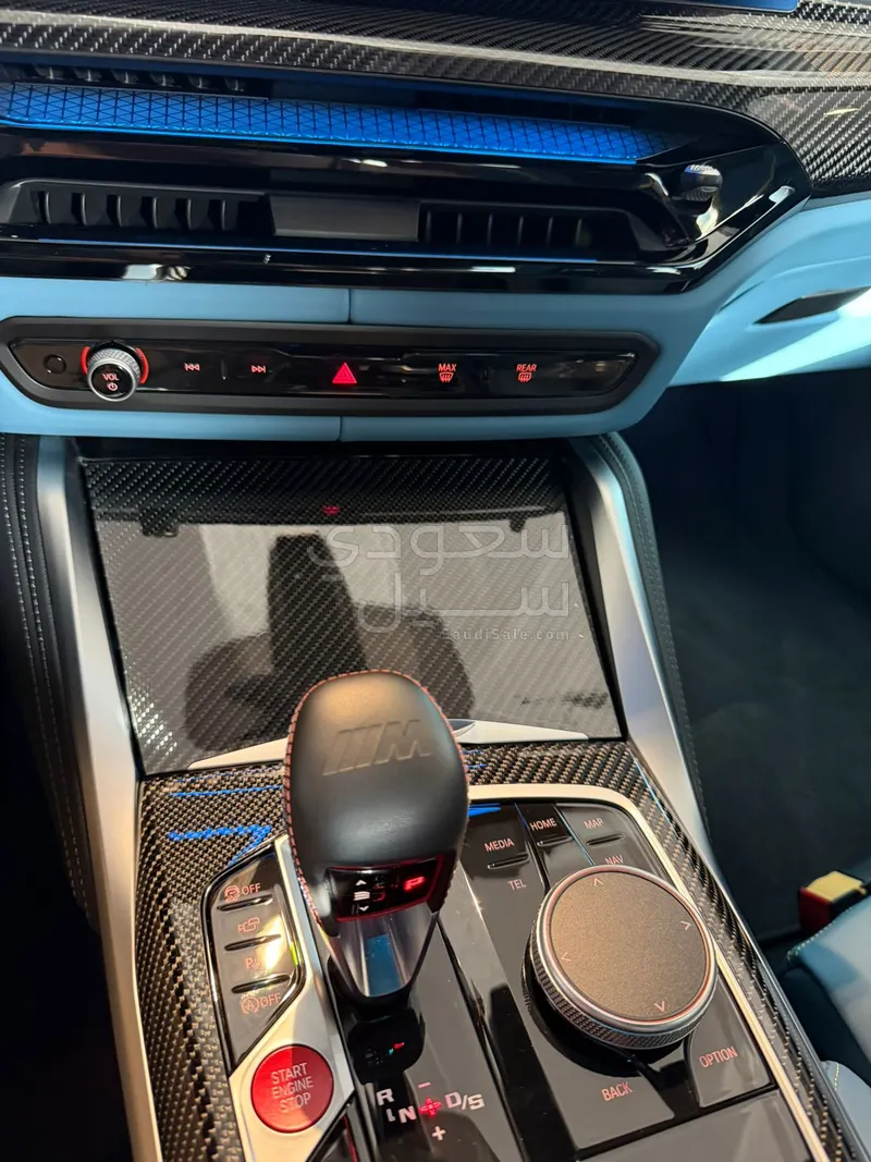 2025 بي ام دبليو الفئة ام إم 4 كومبيتيشن