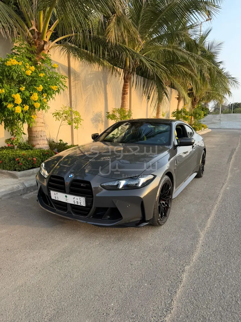 2025 بي ام دبليو الفئة ام إم 4 كومبيتيشن