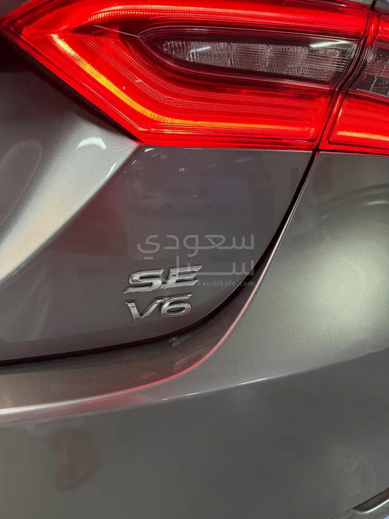 2023 تويوتا كامري اس اي