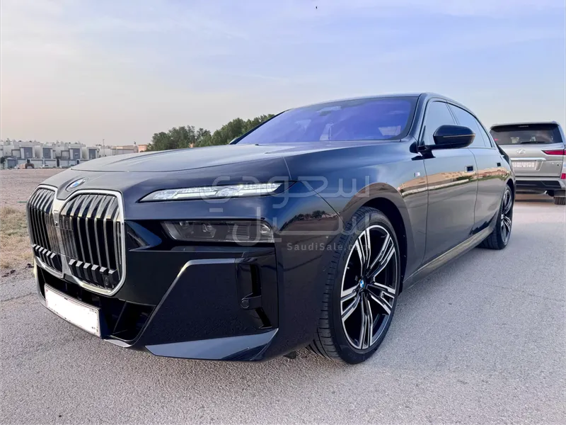 2023 بي ام دبليو الفئة السابعة 740أي