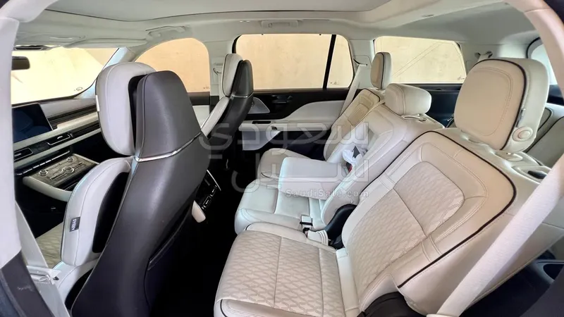 2020 لنكولن افياتور