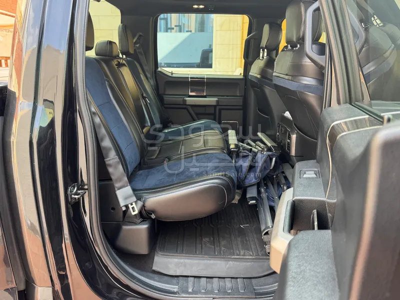 2020 فورد اف 150 رابتور