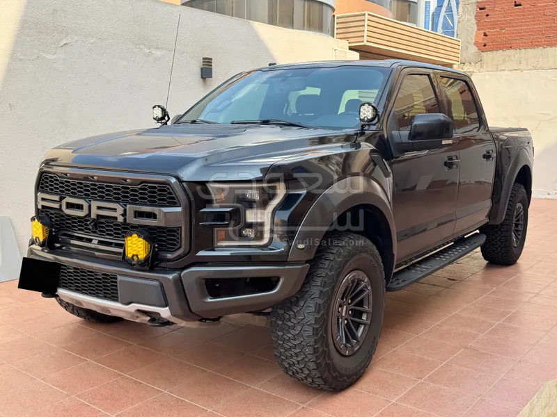 2020 فورد اف 150 رابتور