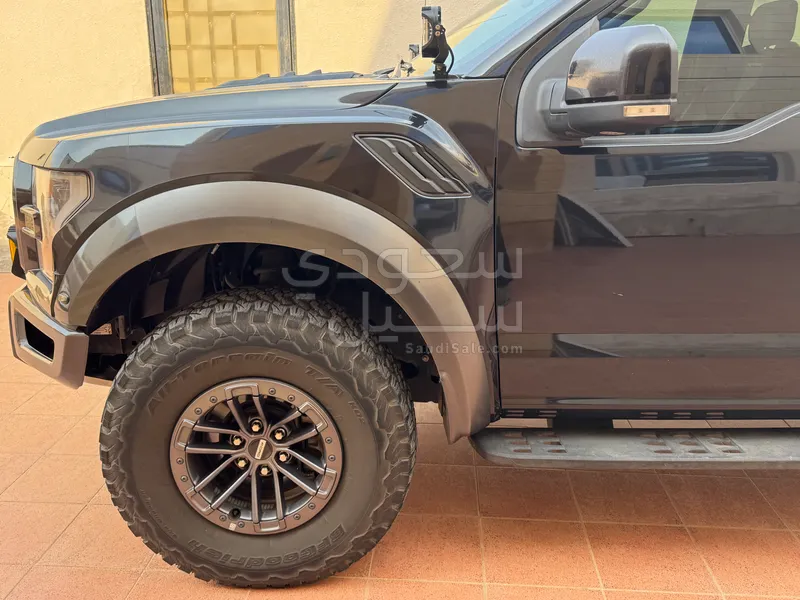 2020 فورد اف 150 رابتور