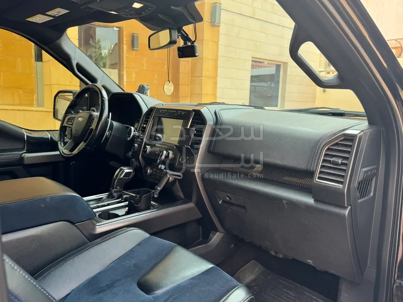 2020 فورد اف 150 رابتور