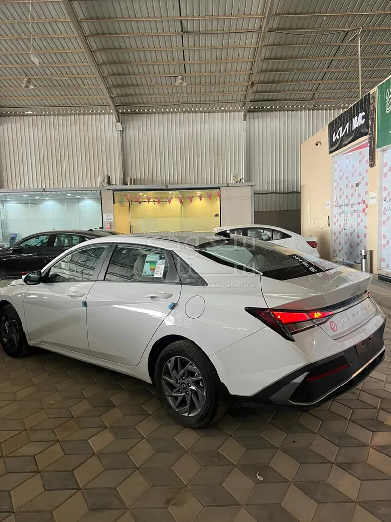 2026 هيونداي النترا سمارت