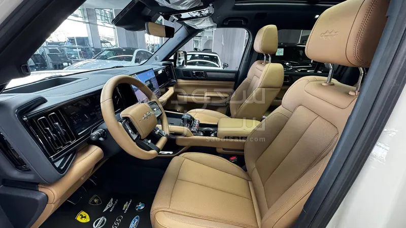 2025 بي واي دي ليوبارد 5