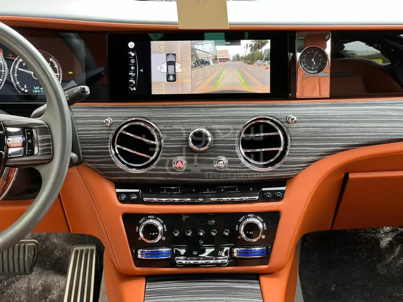 2022 رولز رويس قوست