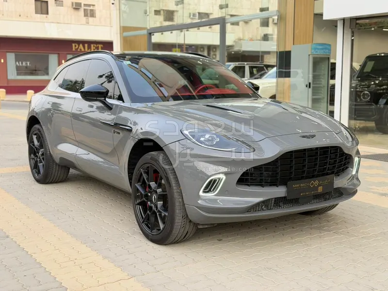 2021 استون مارتن دي بي اكس