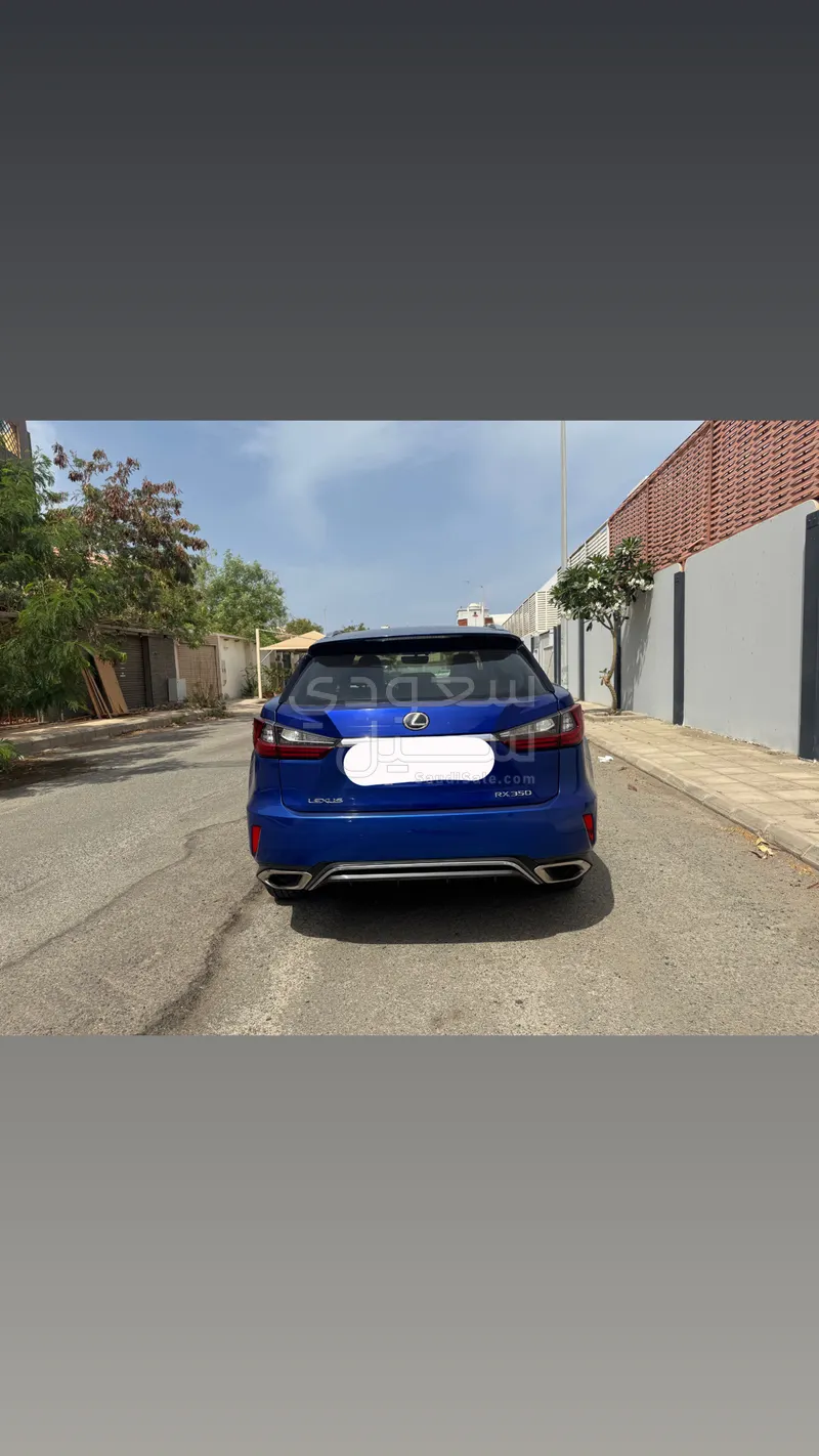 2017 لكزس أر إكس 350