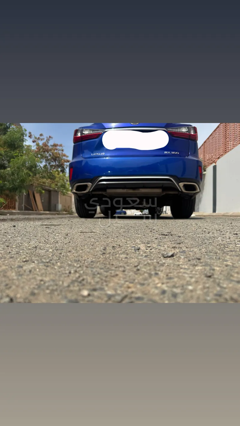 2017 لكزس أر إكس 350