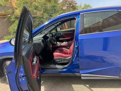 2017 لكزس أر إكس 350