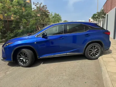 2017 لكزس أر إكس 350