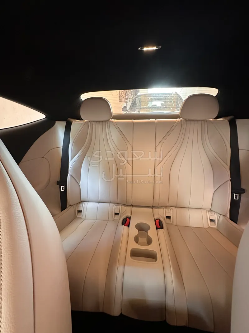 2024 مرسيدس - بنز سي إل إي 300 4 ماتيك