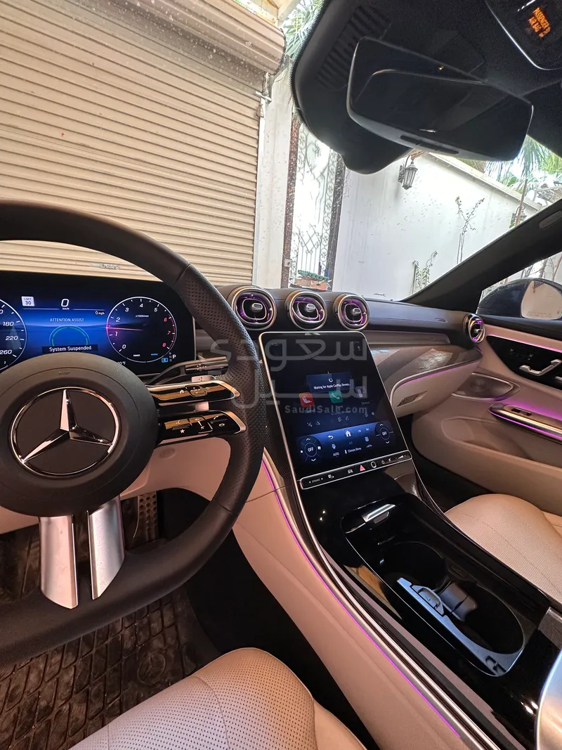 2024 مرسيدس - بنز سي إل إي 300 4 ماتيك